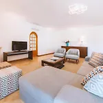 Villa Serena - Com Piscina Aquecivel E Barbecue Em Albufeira Villa *