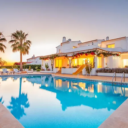 Willa Serena - Com Piscina Aquecivel E Barbecue Em Albufeira Guia (Faro)